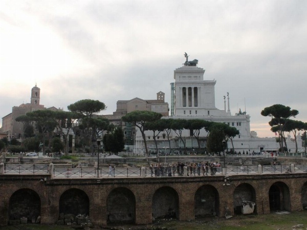 Roman Forum Holiday Fori image 21